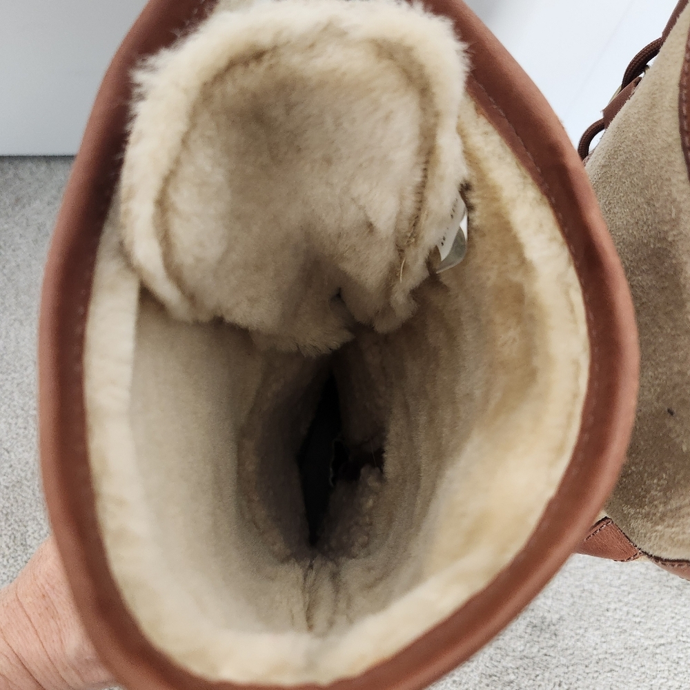 UGG Brown & Cream Lace-Up Winter Boots with Shearling Trim - Picture 9 of 15